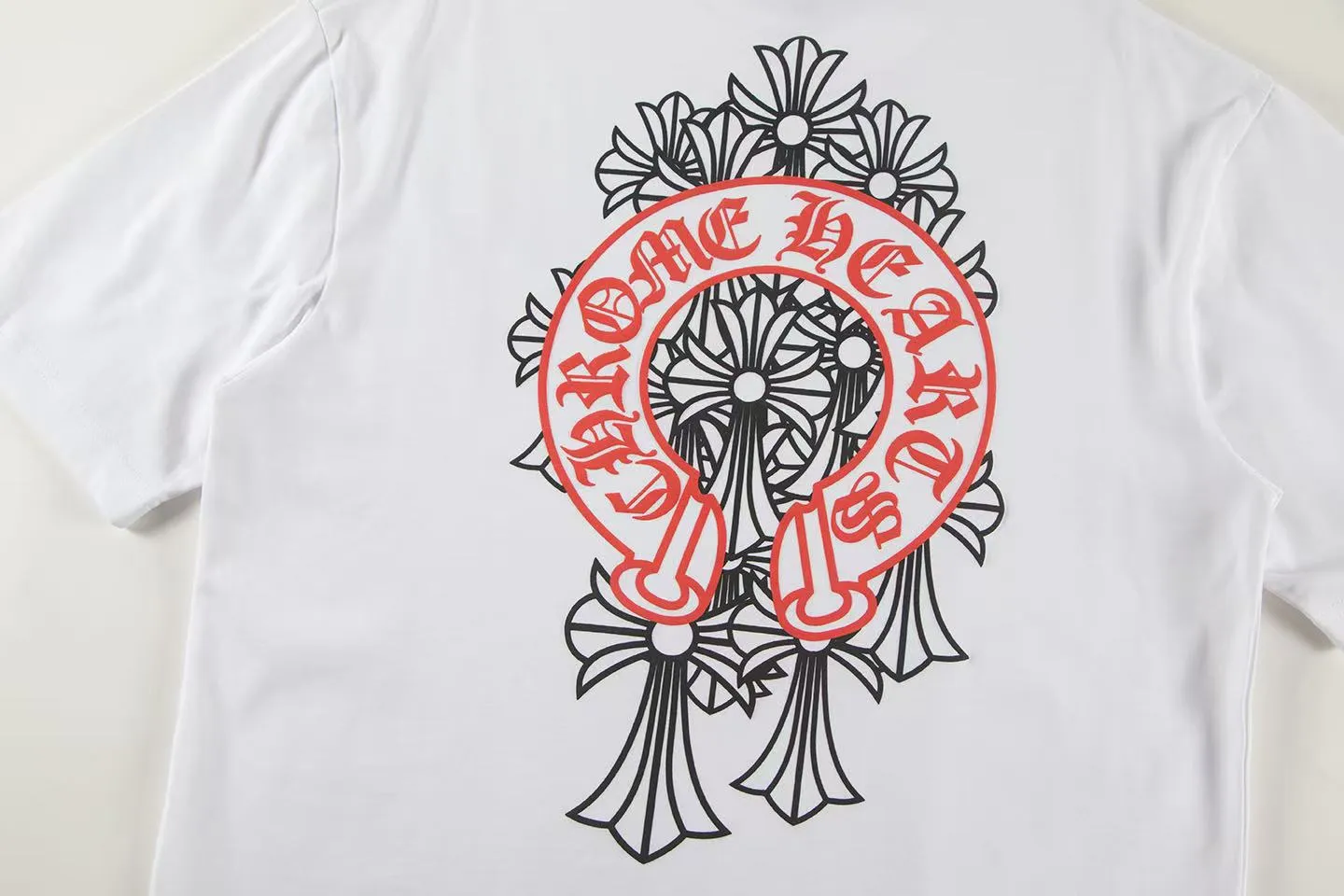 🅿️150 Style: 2025 new Croix Heart short-sleeved T-shirt Material: High version 300g double yarn combed cotton Size: S～XL Color: White Style number: Z006